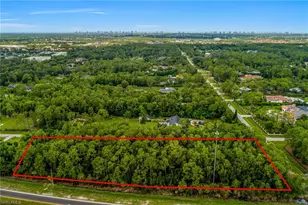 620 Soll St, Naples, FL 34109 - Photo 1