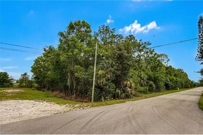 620 Soll St, Naples, FL 34109 - Photo 10