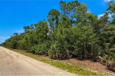 620 Soll St, Naples, FL 34109 - Photo 6