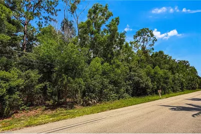 620 Soll St, Naples, FL 34109 - Photo 8