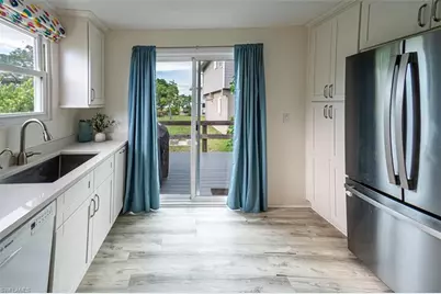 517 Coconut Ave, Other, FL 34140 - Photo 14