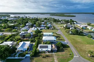 517 Coconut Ave, Other, FL 34140 - Photo 30