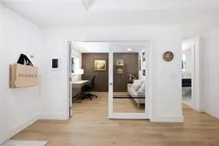 1274 Pine Ct, Naples, FL 34102 - Photo 16