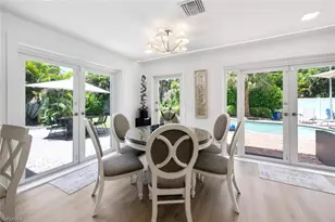 1274 Pine Ct, Naples, FL 34102 - Photo 24