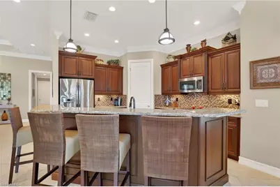 7352 Lantana Way, Naples, FL 34119 - Photo 8
