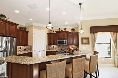 7352 Lantana Way, Naples, FL 34119 - Photo 6