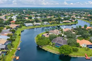4638 Turnstone Ct, Naples, FL 34119 - Photo 2