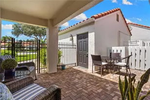 812 Reef Point Cir, Naples, FL 34108 - Photo 34