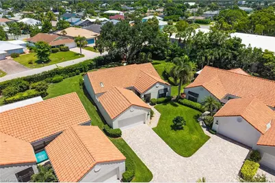 812 Reef Point Cir, Naples, FL 34108 - Photo 2