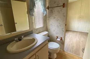 26380 New Orleans Dr, Bonita Springs, FL 34135 - Photo 12