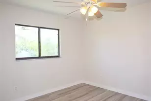 4053 Seaoats Ln, Naples, FL 34112 - Photo 8