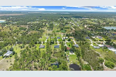 4219 58th Ave NE, Naples, FL 34120 - Photo 38