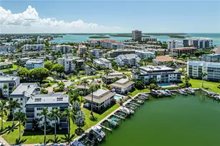 900 Huron Ct, Marco Island, FL 34145 - Photo 38