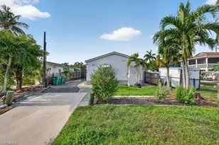 656 Palm Ave, Goodland, FL 34140 - Photo 10