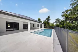 533 6th St SE, Naples, FL 34117 - Photo 30