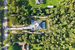 533 6th St SE, Naples, FL 34117 - Photo 4