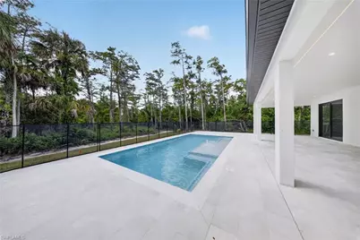 533 6th St SE, Naples, FL 34117 - Photo 28