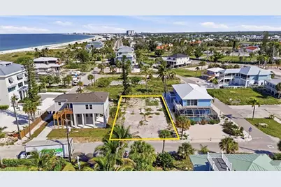61 Flamingo St, Fort Myers Beach, FL 33931 - Photo 10