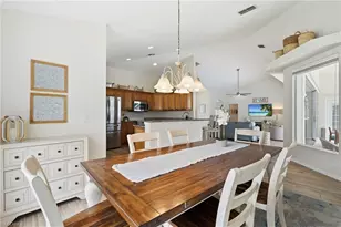 2019 Terrazzo Ln, Naples, FL 34104 - Photo 10