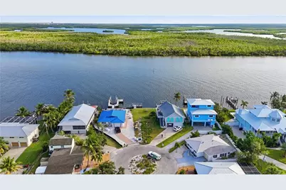101 Hibiscus Dr, Fort Myers Beach, FL 33931 - Photo 12
