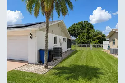 2137 Gorham Ave, Fort Myers, FL 33907 - Photo 2