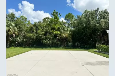 1204 Diamond Lake Cir, Naples, FL 34114 - Photo 2