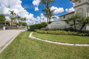 8785 Madrid Cir, Naples, FL 34104 - Photo 30