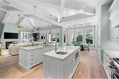 532 Pine Grove Ln, Naples, FL 34103 - Photo 14