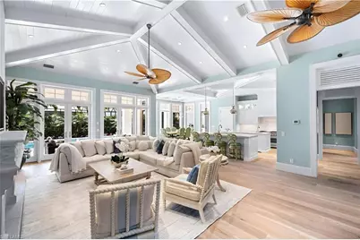 532 Pine Grove Ln, Naples, FL 34103 - Photo 4