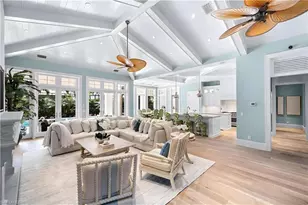 532 Pine Grove Ln, Naples, FL 34103 - Photo 4