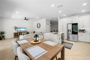 1324 Triandra Ln, Naples, FL 34119 - Photo 10