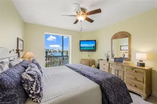 400 Flagship Dr, Naples, FL 34108 - Photo 26