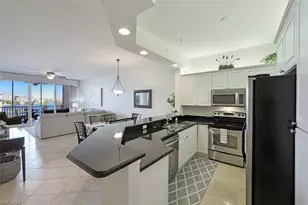 400 Flagship Dr, Naples, FL 34108 - Photo 8