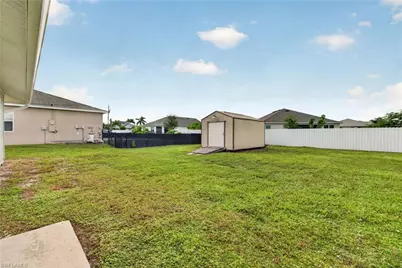 842 NW 2nd St, Cape Coral, FL 33993 - Photo 16