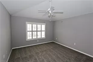 1055 Albany Ct, Naples, FL 34105 - Photo 6