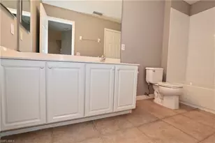 1055 Albany Ct, Naples, FL 34105 - Photo 8