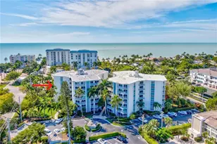 1300 Gulf Shore Blvd N, Naples, FL 34102 - Photo 2