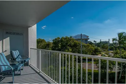 1300 Gulf Shore Blvd N #406, Naples, FL 34102 - Photo 4