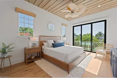1140 8th St S, Naples, FL 34102 - Photo 30