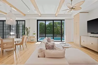 1140 8th St S, Naples, FL 34102 - Photo 6