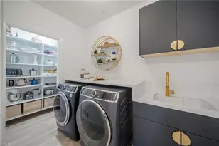 700 Bentwater Cir, Naples, FL 34108 - Photo 26