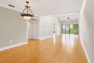 3370 10th St N, Naples, FL 34103 - Photo 8