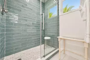 660 Regatta Rd, Naples, FL 34103 - Photo 30