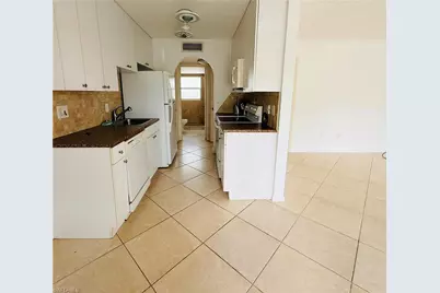 3250 10th St N #B2, Naples, FL 34103 - Photo 10