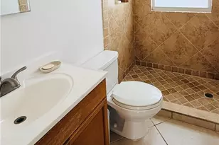 3250 10th St N, Naples, FL 34103 - Photo 18