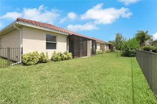 1645 Alameda Dr, Naples, FL 34120 - Photo 18