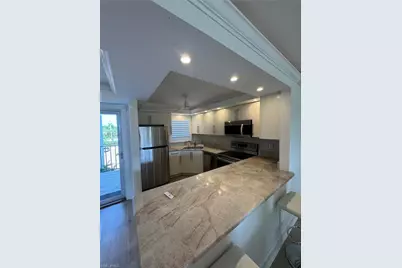 37 High Point Cir E #305, Naples, FL 34103 - Photo 4