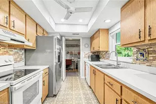 4126 Belair Ln, Naples, FL 34103 - Photo 10