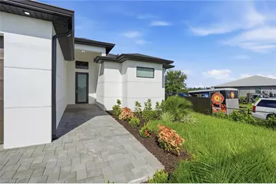 382 Pauline Ave, Lehigh Acres, FL 33974 - Photo 4