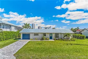 4724 Spring Creek Dr, Bonita Springs, FL 34134 - Photo 10
